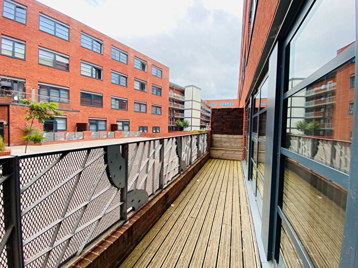2 Bedroom Flat To Rent In Kettleworks, Pope Street, Jewellery Quarter, B1