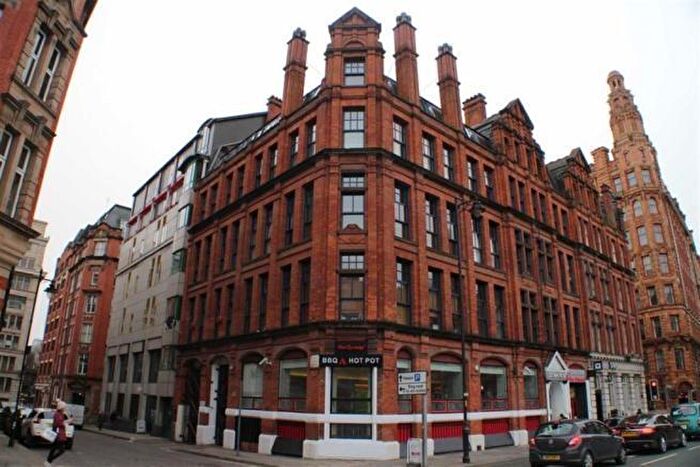 3 Bedroom Apartment To Rent In The Cotton Mill, M1