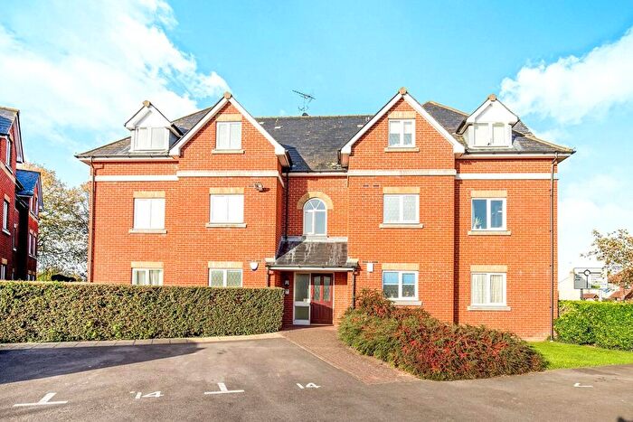 2 Bedroom Flat For Sale In Bersted Street, Bognor Regis, West Sussex, PO22