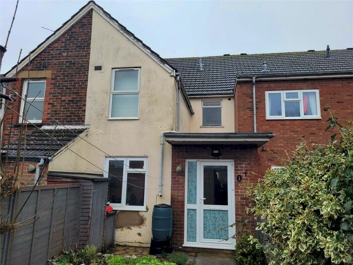 1 Bedroom Flat To Rent In South Road, Hailsham, East Sussex, BN27