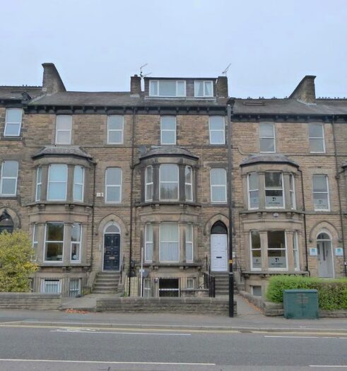 1 Bedroom Flat To Rent In East Parade, Harrogate, HG1