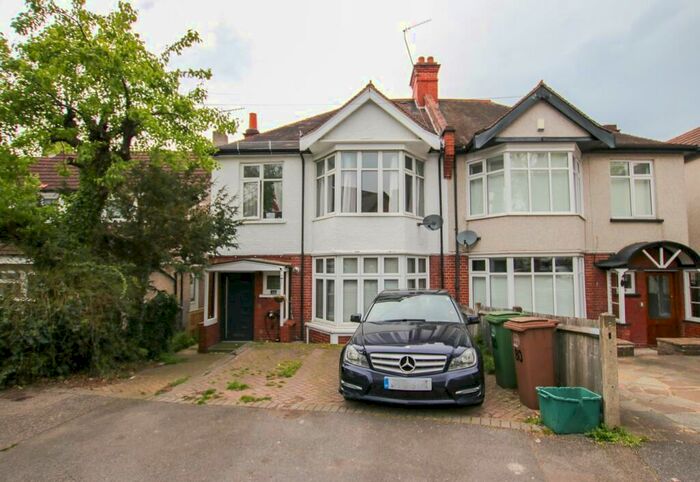 2 Bedroom Maisonette To Rent In Carshalton Park Road, Carshalton, SM5