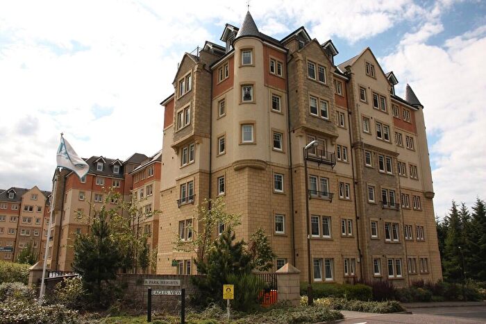2 Bedroom Apartment To Rent In Eagles View, Livingston, EH54