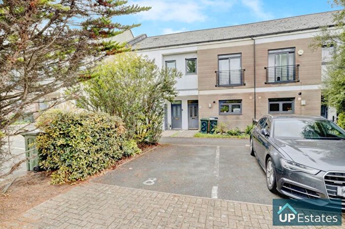 3 Bedroom Terraced House For Sale In Paladine Way, Coventry, CV3