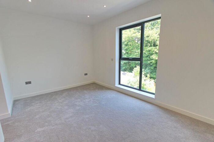2 Bedroom Apartment To Rent In Cavendish Road, Cavendish Road, M7