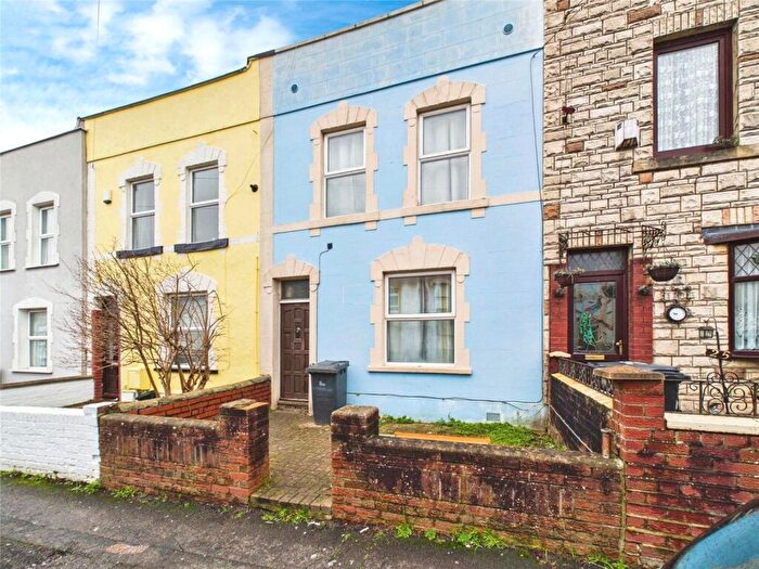 3 Bedroom Terraced House For Sale In Oxford Street, Bristol, BS3