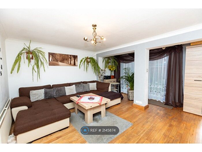 2 Bedroom Terraced House To Rent In Parkers Walk, Newmarket, CB8