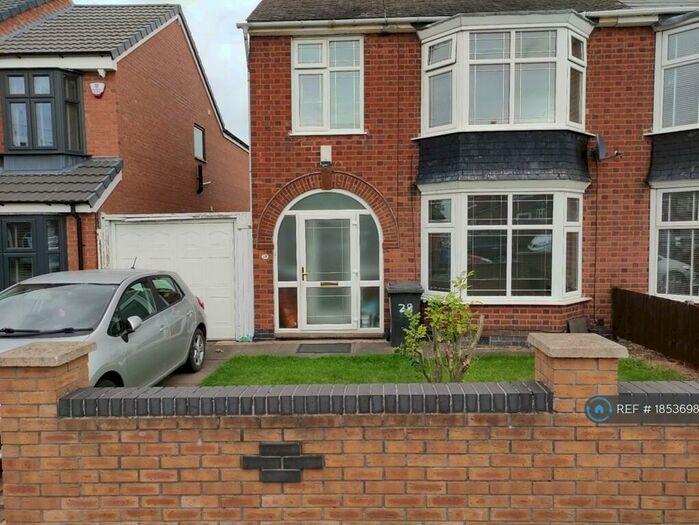 3 Bedroom Semi-Detached House To Rent In Ethel Road, Leicester, LE5