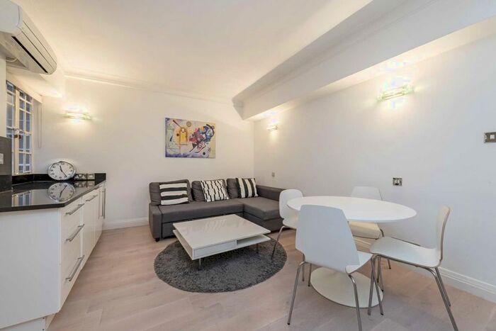 1 Bedroom Flat To Rent In Grosvenor Street, London, W1K
