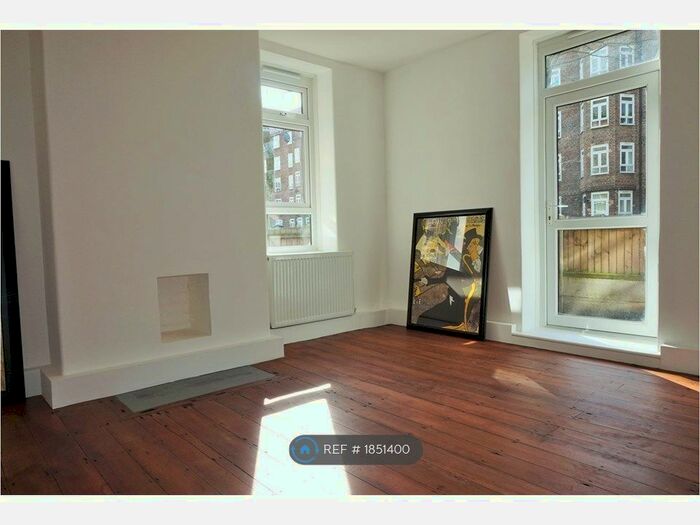 3 Bedroom Flat To Rent In Homerton Road, London, E9
