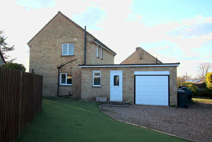 3 Bedroom Detached House To Rent In Russell Close, Steeple Morden, SG8