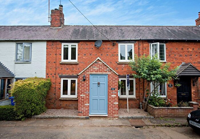 3 Bedroom Terraced House To Rent In Sibford Gower, Banbury, OX15