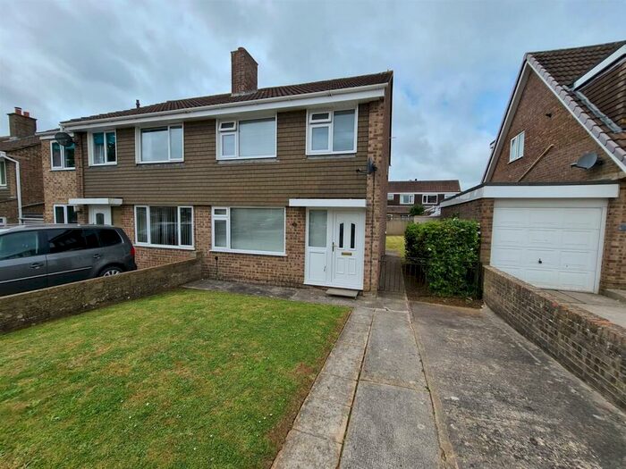 3 Bedroom Semi-Detached House To Rent In Waterside Way, Westfield, Radstock, BA3