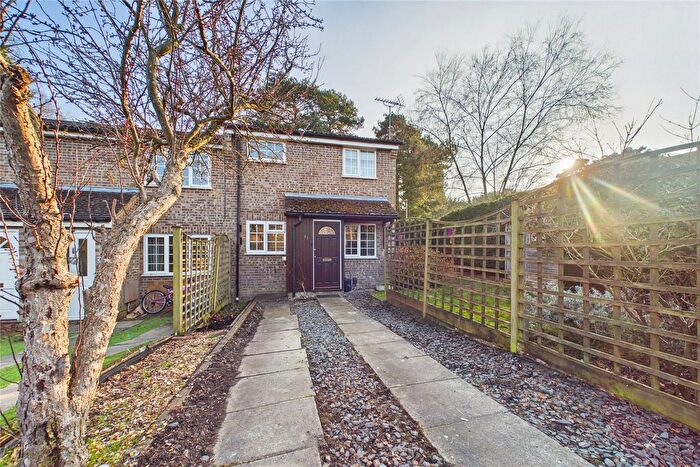 1 Bedroom Terraced House For Sale In Crofton Close, Forest Park, Bracknell, Berkshire, RG12