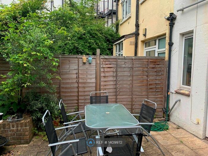 4 Bedroom Terraced House To Rent In Crescent Lane, London, SW4