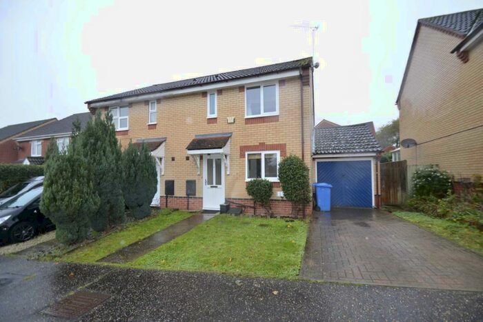 3 Bedroom Semi-Detached House To Rent In Edrich Way, Norwich, NR5