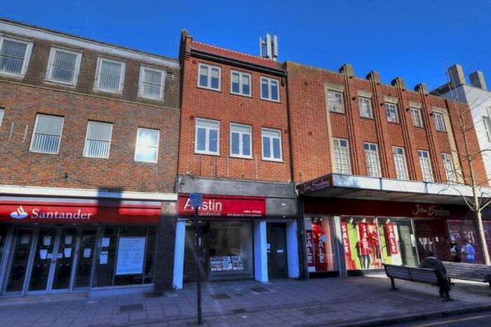 1 Bedroom Flat To Rent In High Street, Ruislip, HA4