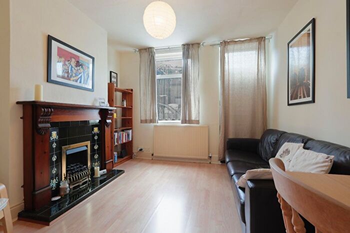 2 Bedroom Terraced House For Sale In Bell Hagg Road, Walkley, S6