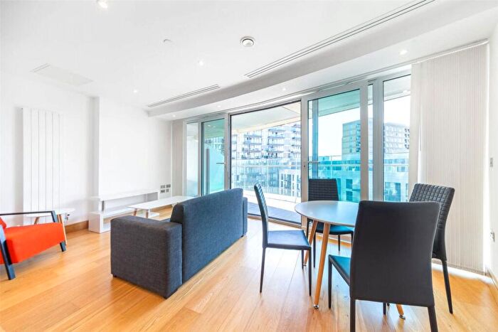 2 Bedroom Flat To Rent In Crossharbour Plaza, Canary Wharf, E14