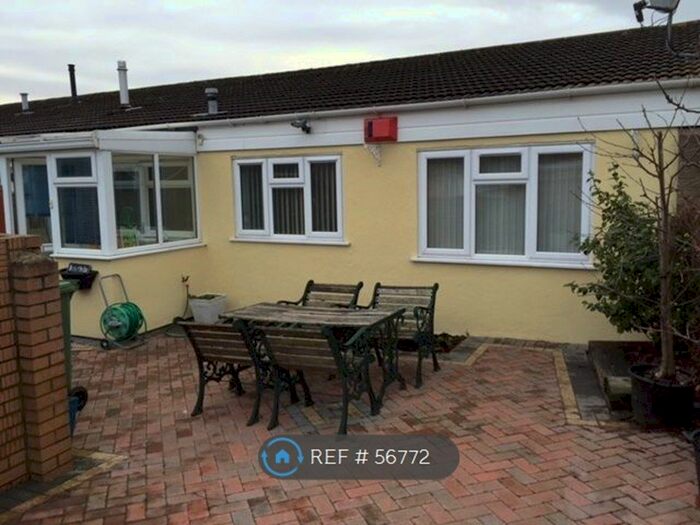 2 Bedroom Bungalow To Rent In Cedar Close, Patchway, Bristol, BS34