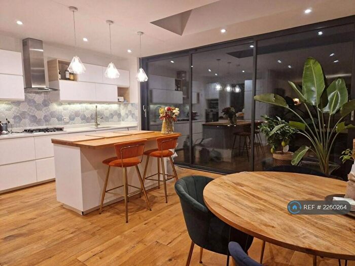 4 Bedroom Semi-Detached House To Rent In Ewelme Road, London, SE23