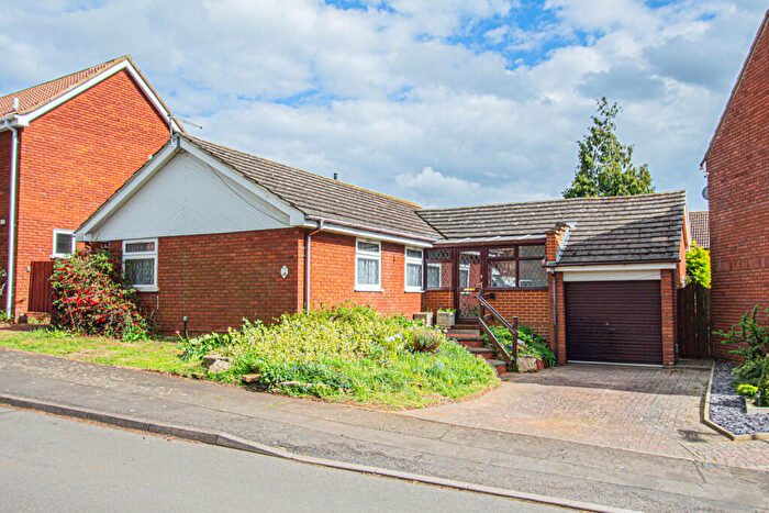 2 Bedroom Detached Bungalow For Sale In Thomas Flawn Road, Irthlingborough, NN9