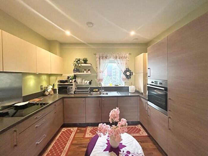 3 Bedroom House To Rent In Vestry Court, Romford, RM7