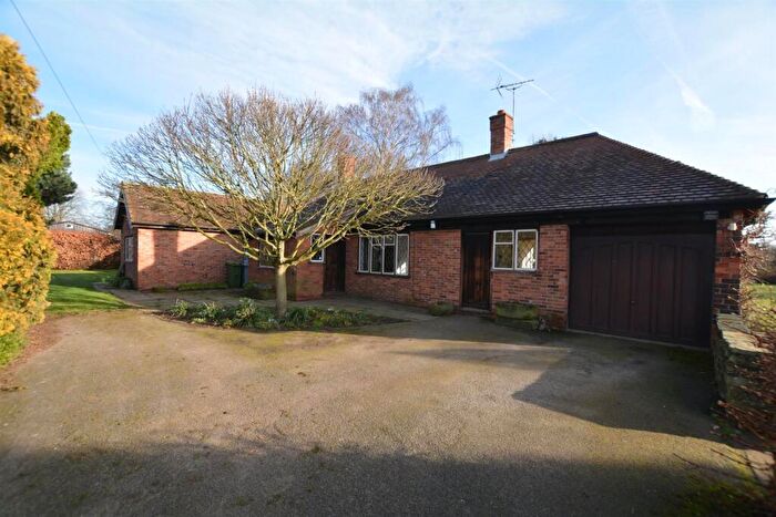 3 Bedroom Detached Bungalow To Rent In Old England Gardens, Sutton-On-Trent, Newark, NG23