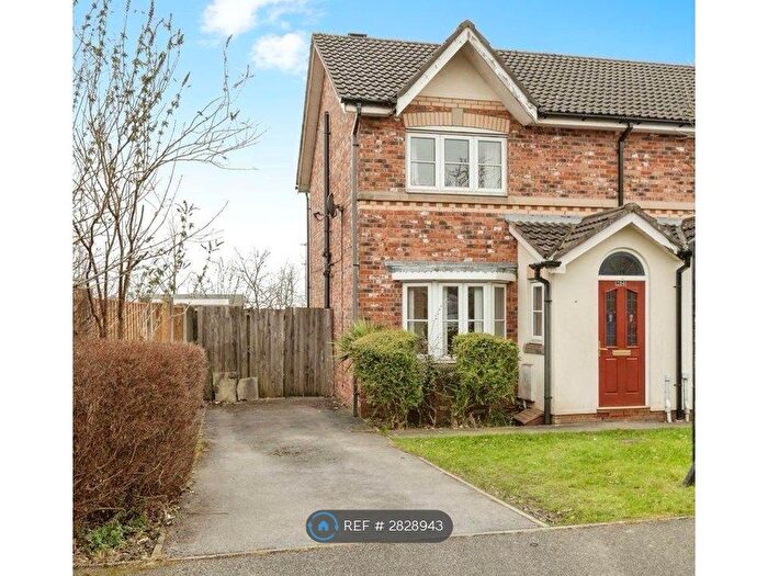 3 Bedroom Terraced House To Rent In Springburn Close, Bolton, BL6