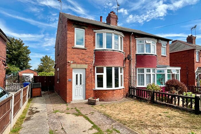 3 Bedroom Semi-detached House For Sale In Malton Road, Scawsby, Doncaster, DN5