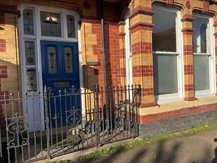 1 Bedroom Flat To Rent In Llys Morfa, George Street, Llandeilo, Carmarthenshire., SA19