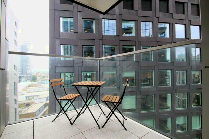 1 Bedroom Flat To Rent In City Road, Clerkenwell, EC1V