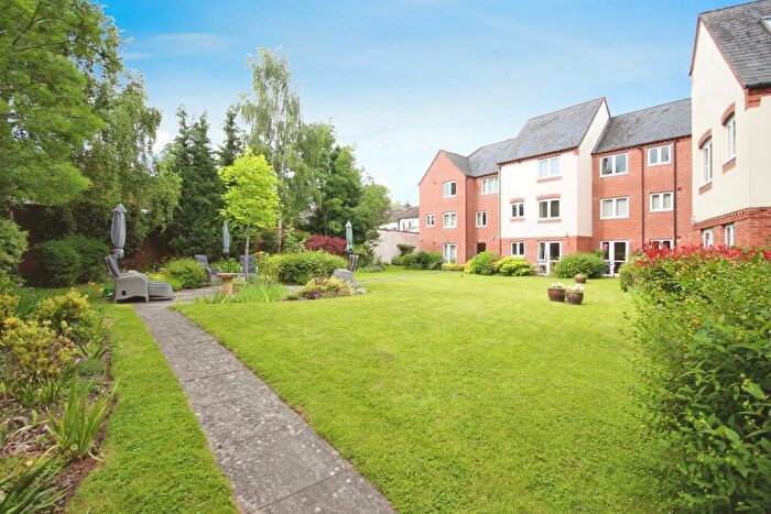 1 Bedroom Apartment For Sale In Coventry Road, Warwick, CV34