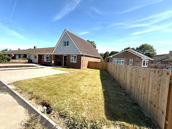 2 Bedroom Link Detached House For Sale In Finchs Field, Little Eversden, Cambridge, CB23