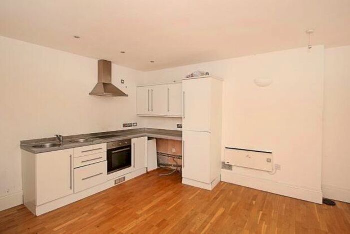 2 Bedroom Flat To Rent In Castle Street, Sheffield, S3