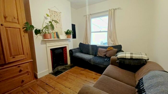 4 Bedroom Terraced House To Rent In Gillespie Road, Highbury, N5