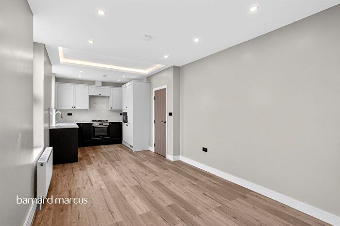 3 Bedroom Flat For Sale In Windmill Road, Croydon, CR0