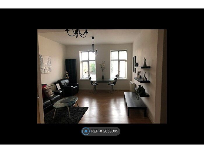 2 Bedroom Flat To Rent In Bromley Cross, Bolton, BL7