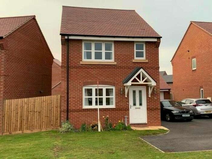 3 Bedroom Detached House To Rent In Canterbury Drive, Littleover, Derby, DE23