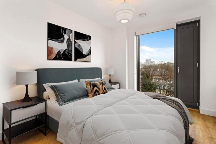 1 Bedroom Flat To Rent In Fizzy Lewisham, River Mill Two, Lewisham, SE13