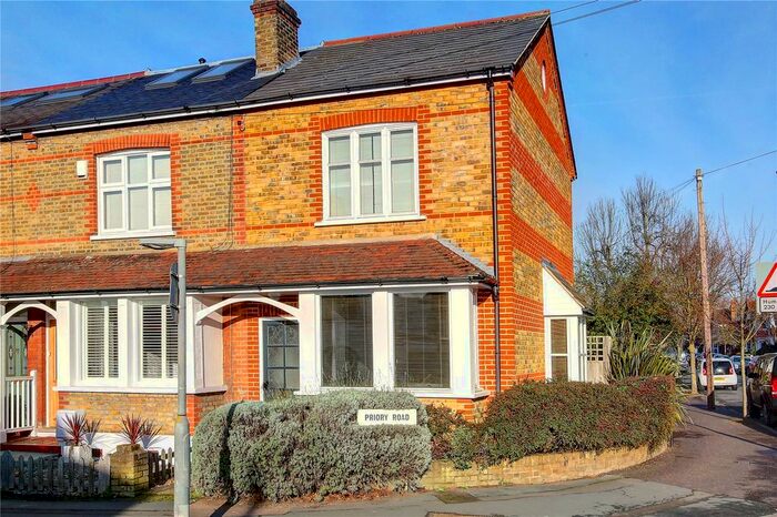 2 Bedroom End Of Terrace House To Rent In Priory Road, Hampton, TW12
