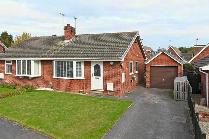 2 Bedroom Semi-Detached Bungalow To Rent In Acorn Close, Barlby, Selby, YO8