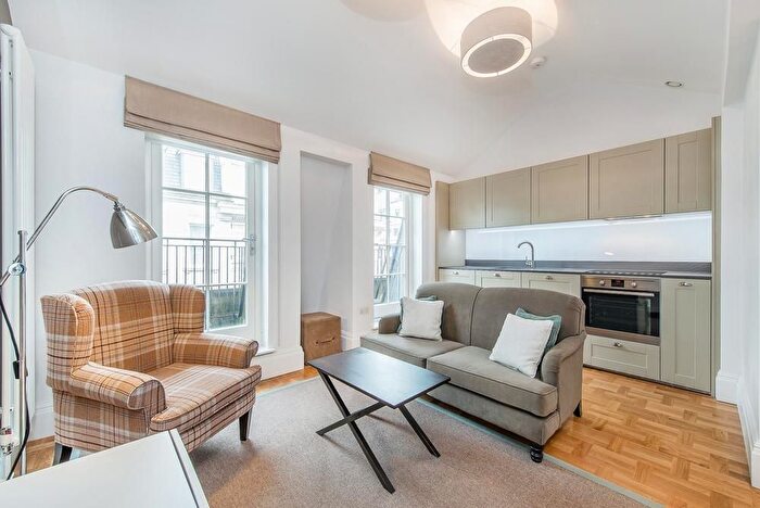 2 Bedroom Flat To Rent In Mortimer Street, Oxford Circus, W1W