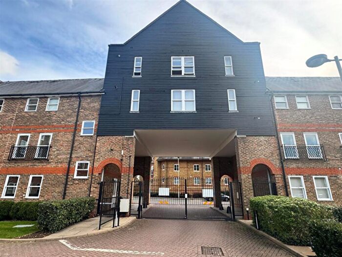 1 Bedroom Apartment To Rent In Station Road, SG12