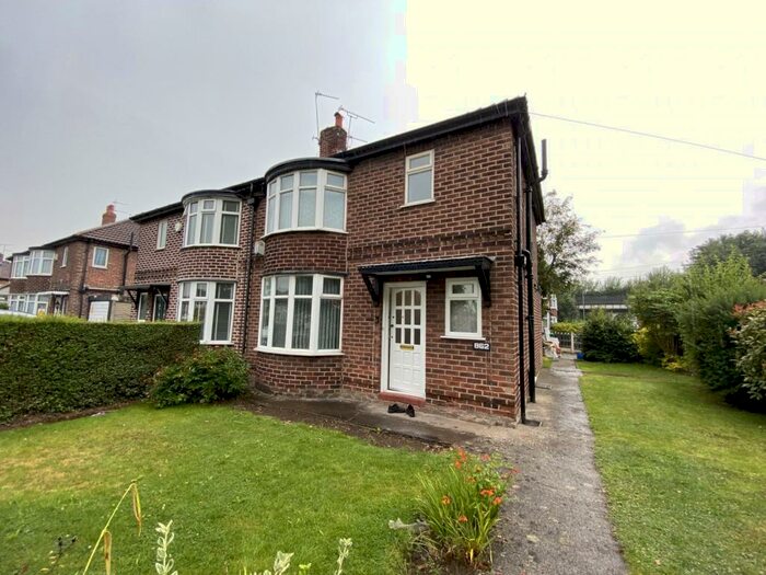 3 Bedroom Semi-Detached House To Rent In Kingsway, East Didsbury, Manchester, M20