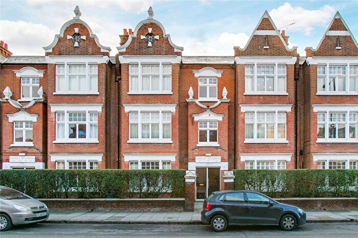 3 Bedroom Flat To Rent In Cowley Mansions, Mortlake High Street, SW14