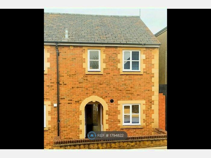 2 Bedroom Semi-Detached House To Rent In Swan Lane, Faringdon, SN7