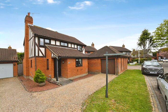 3 Bedroom Detached House For Sale In Dalwood, Shoeburyness, Southend-on-Sea, Essex, SS3