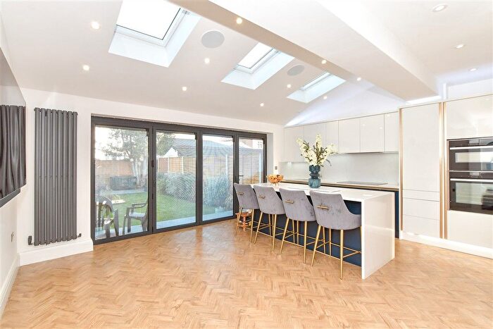 4 Bedroom Terraced House For Sale In Loudoun Avenue, Gants Hill, Essex, IG6