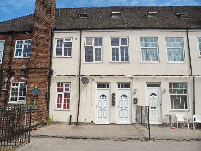 2 Bedroom Maisonette To Rent In Bellegrove Road, Welling, DA16